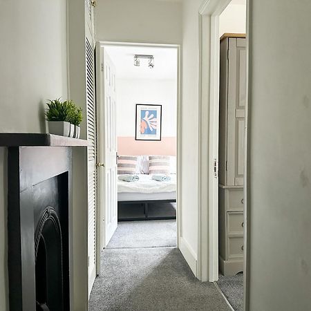 Stylish & Spacious City Centre 3-Bedroom Townhouse - Sleeps 6 Canterbury Esterno foto