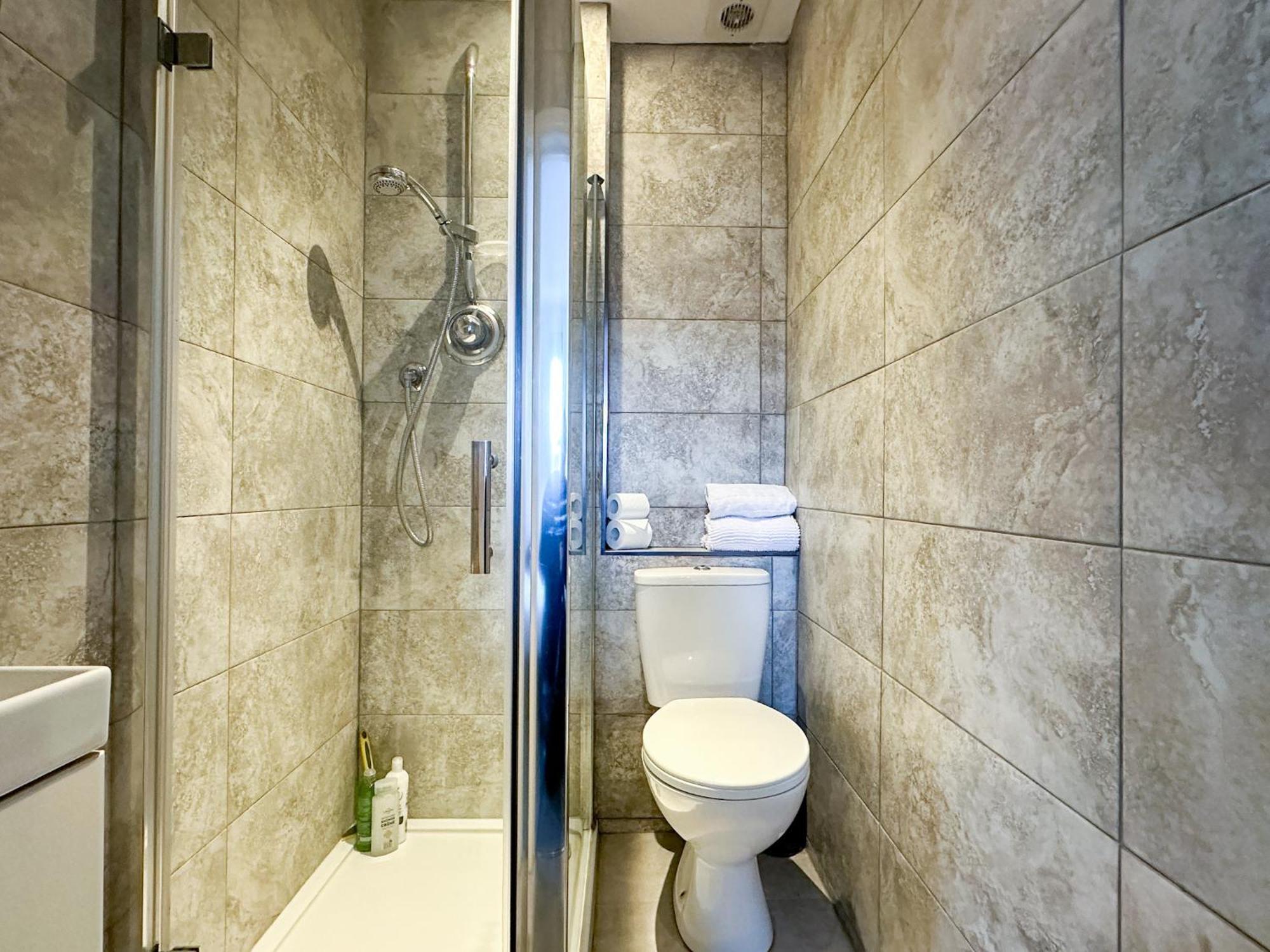 Stylish & Spacious City Centre 3-Bedroom Townhouse - Sleeps 6 Canterbury Esterno foto