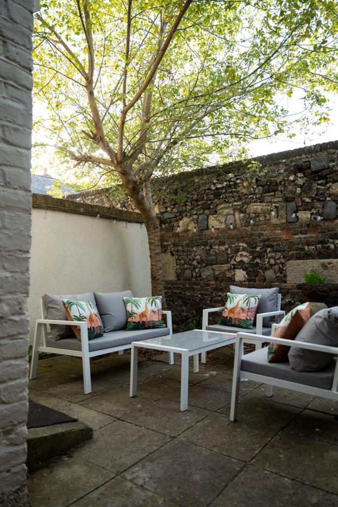 Stylish & Spacious City Centre 3-Bedroom Townhouse - Sleeps 6 Canterbury Esterno foto