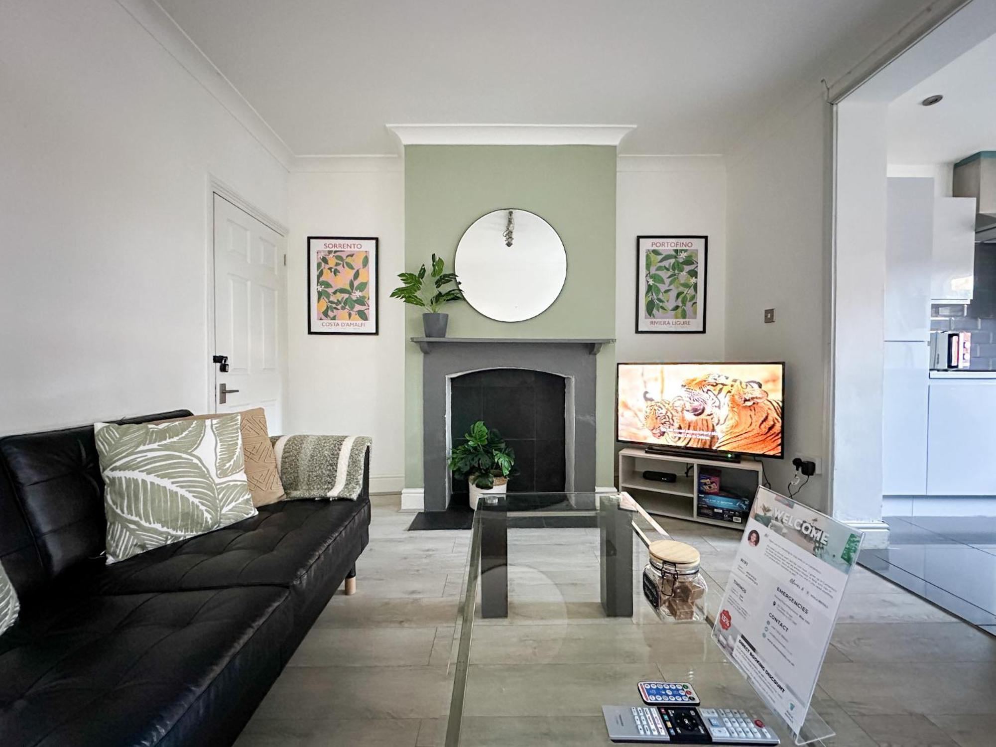 Stylish & Spacious City Centre 3-Bedroom Townhouse - Sleeps 6 Canterbury Esterno foto