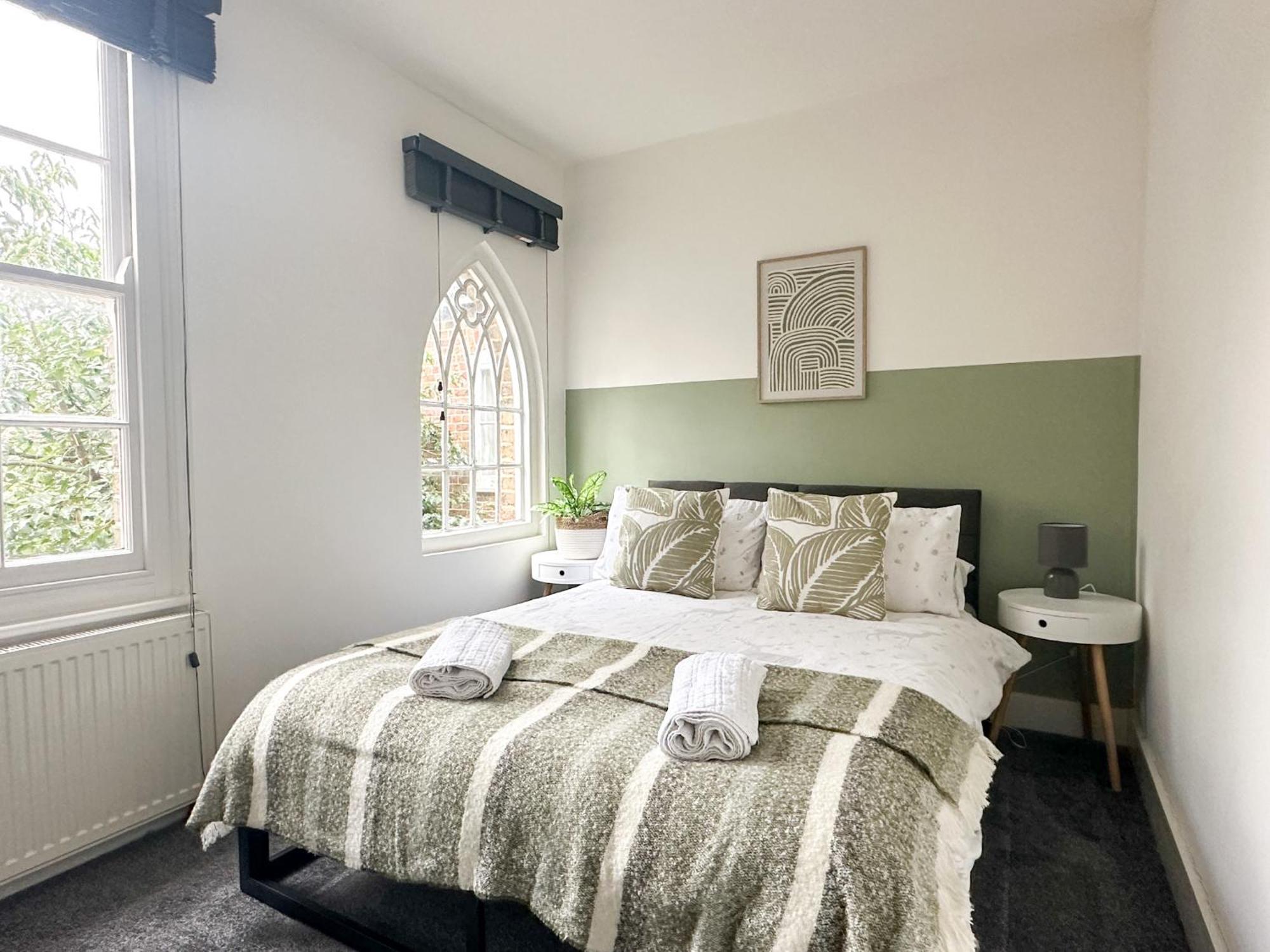 Stylish & Spacious City Centre 3-Bedroom Townhouse - Sleeps 6 Canterbury Esterno foto